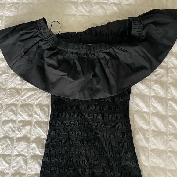 Astr the label black off the shoulder ruffle maxi dress - Picture 5 of 12